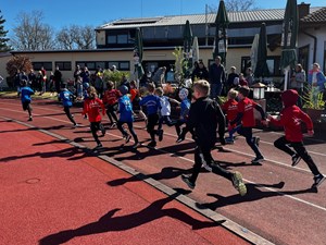 Medaillenregen beim „Heimspiel“ der DJK Leichtathleten  Picture